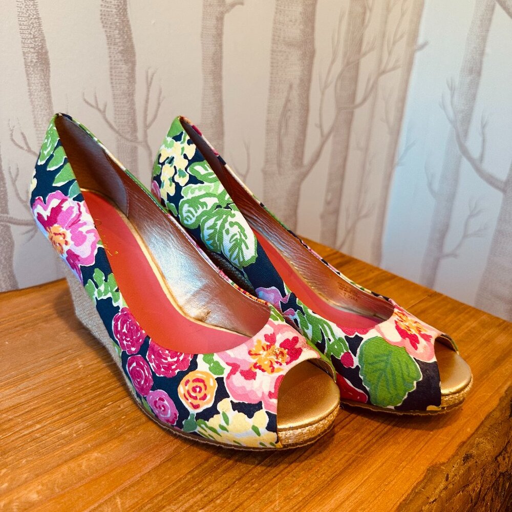 Lilly Pulitzer Floral Resort Wedges Size 7 1/2 NWOB